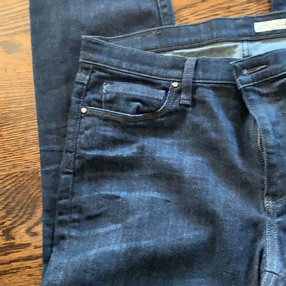 DKNY DARK WASH JEANS - Picture 4 of 6